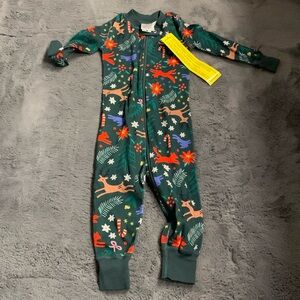 NWT Hanna Anderson - one piece holiday themed- 12-18 Months